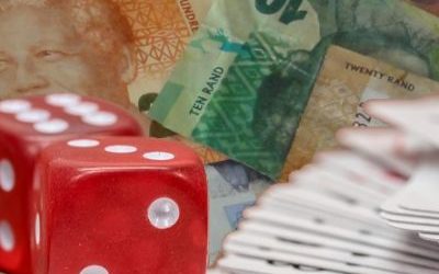 Money market funds are not completely risk free