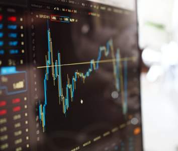 The trading plan you choose must be tailored to suit your own personality and requirements.